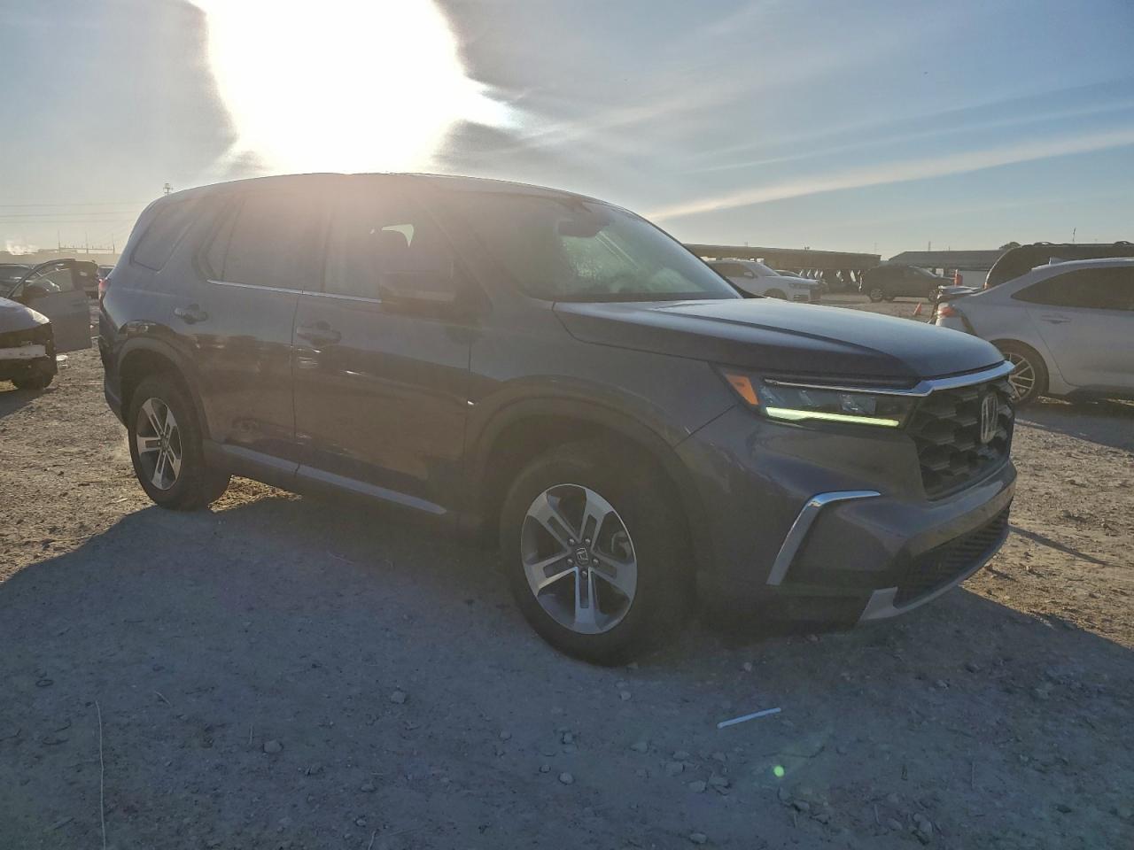 2025 HONDA PILOT EXL photo 4