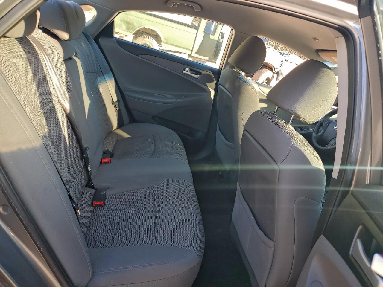 2012 HYUNDAI SONATA GLS photo 10