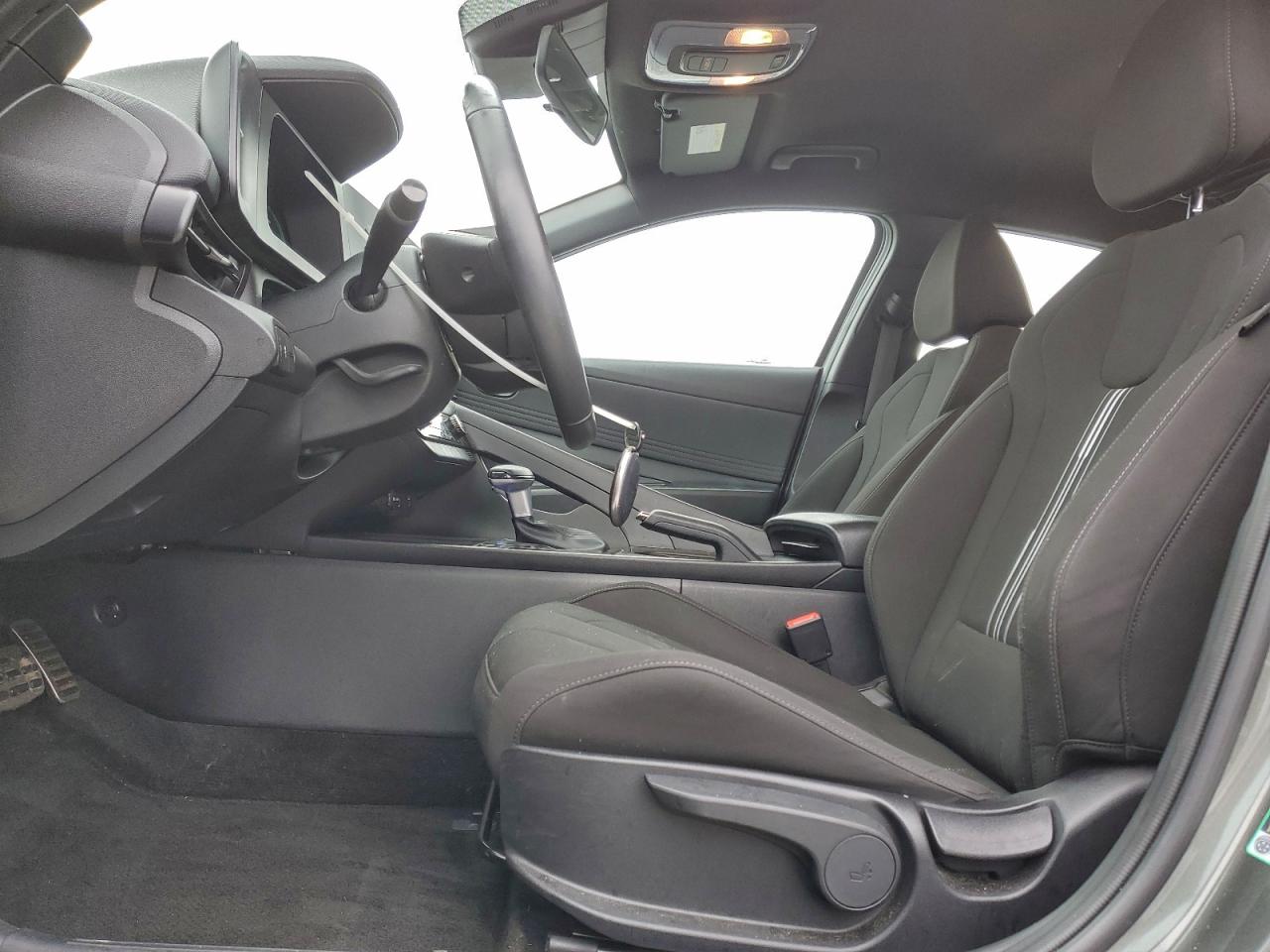 2025 HYUNDAI ELANTRA SEL SPORT photo 7