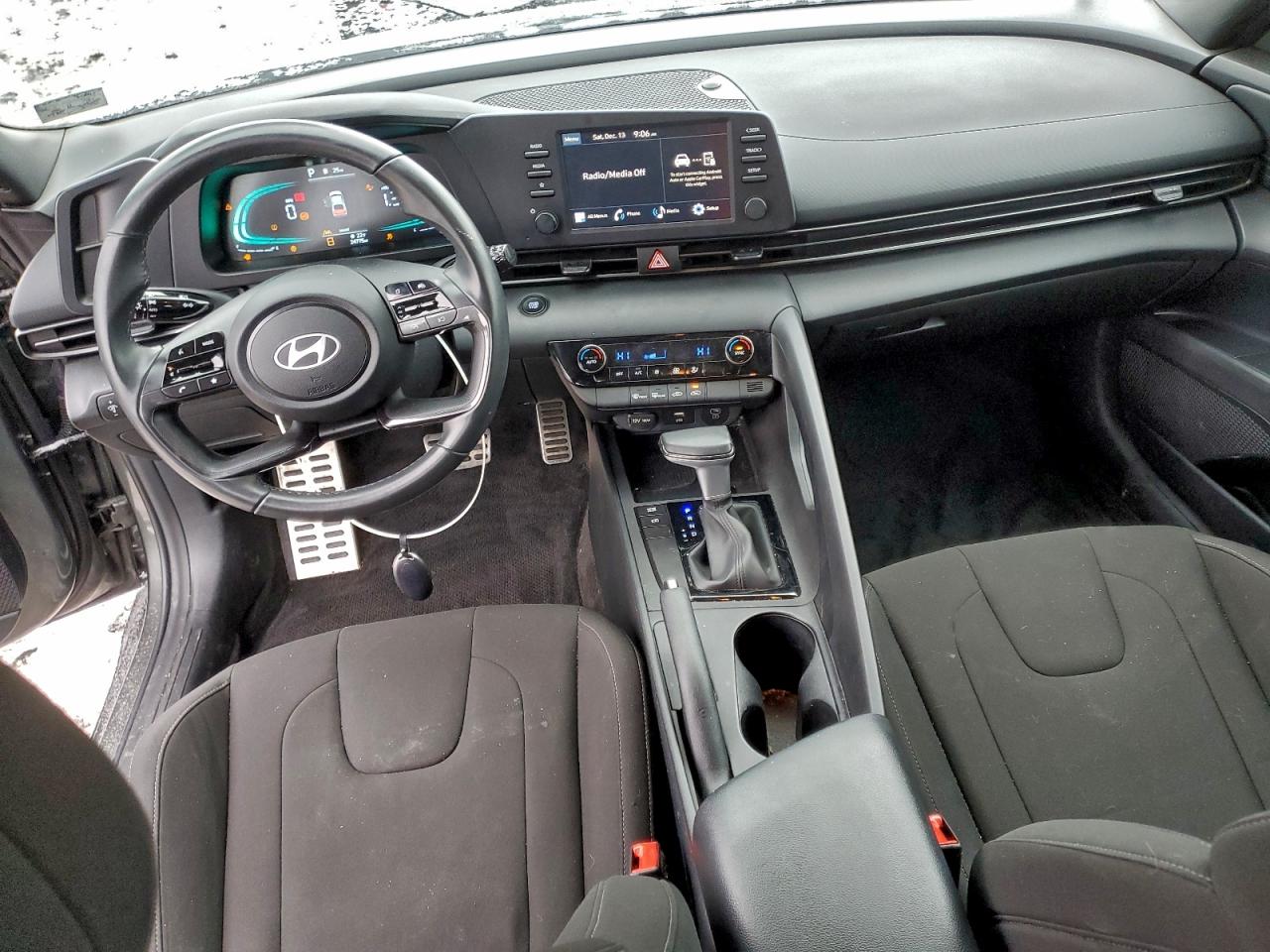 2025 HYUNDAI ELANTRA SEL SPORT photo 8