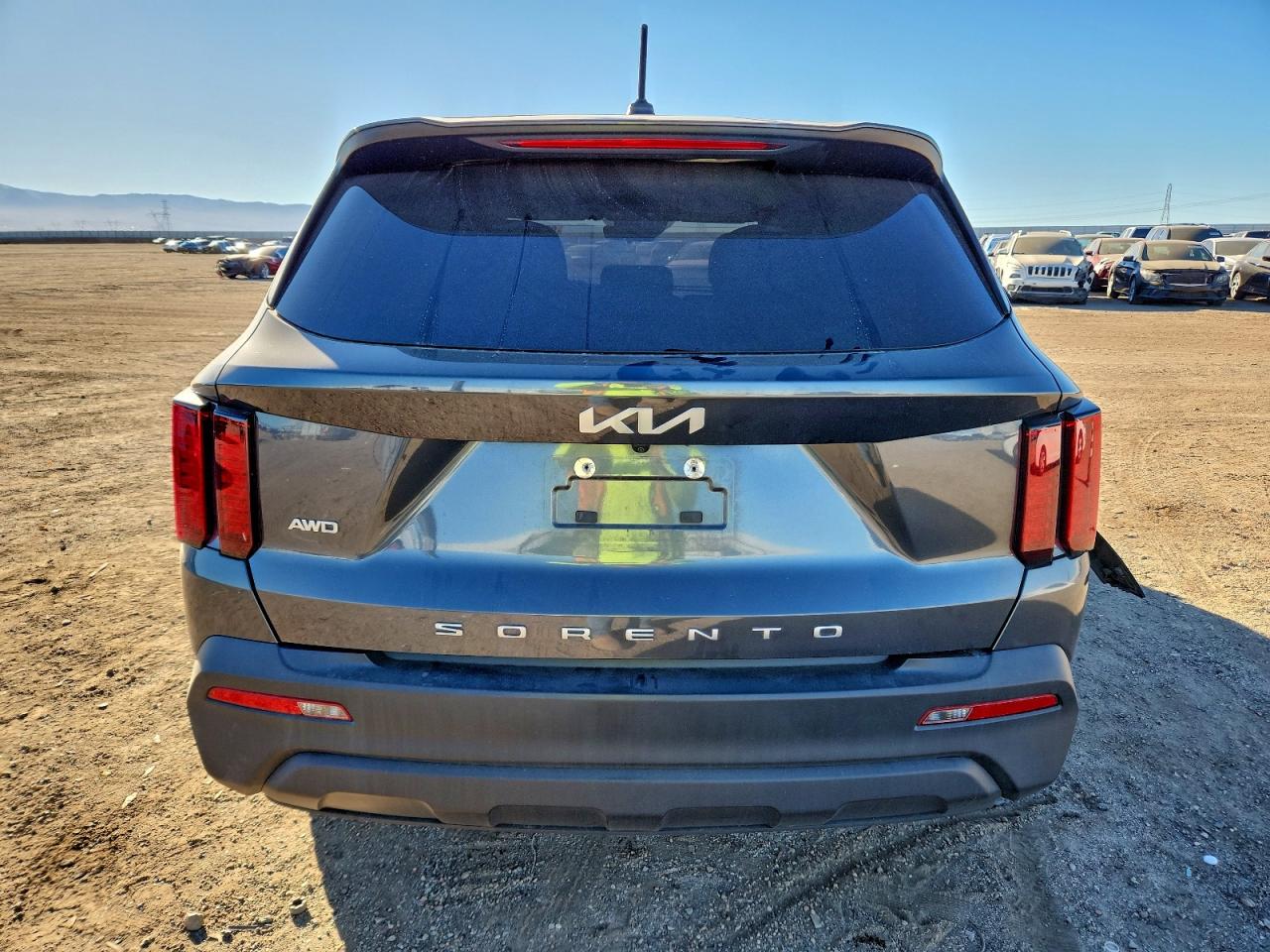 2022 KIA SORENTO LX photo 6