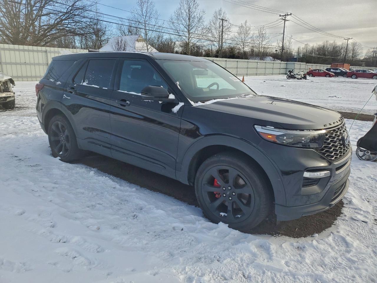 2021 FORD EXPLORER ST photo 4