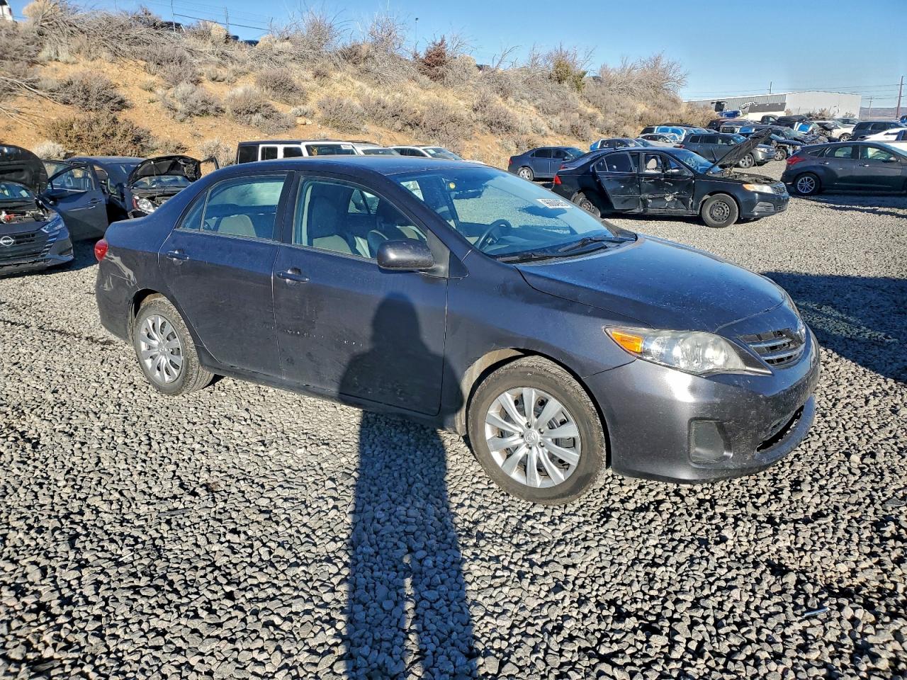 2013 TOYOTA COROLLA BASE photo 4
