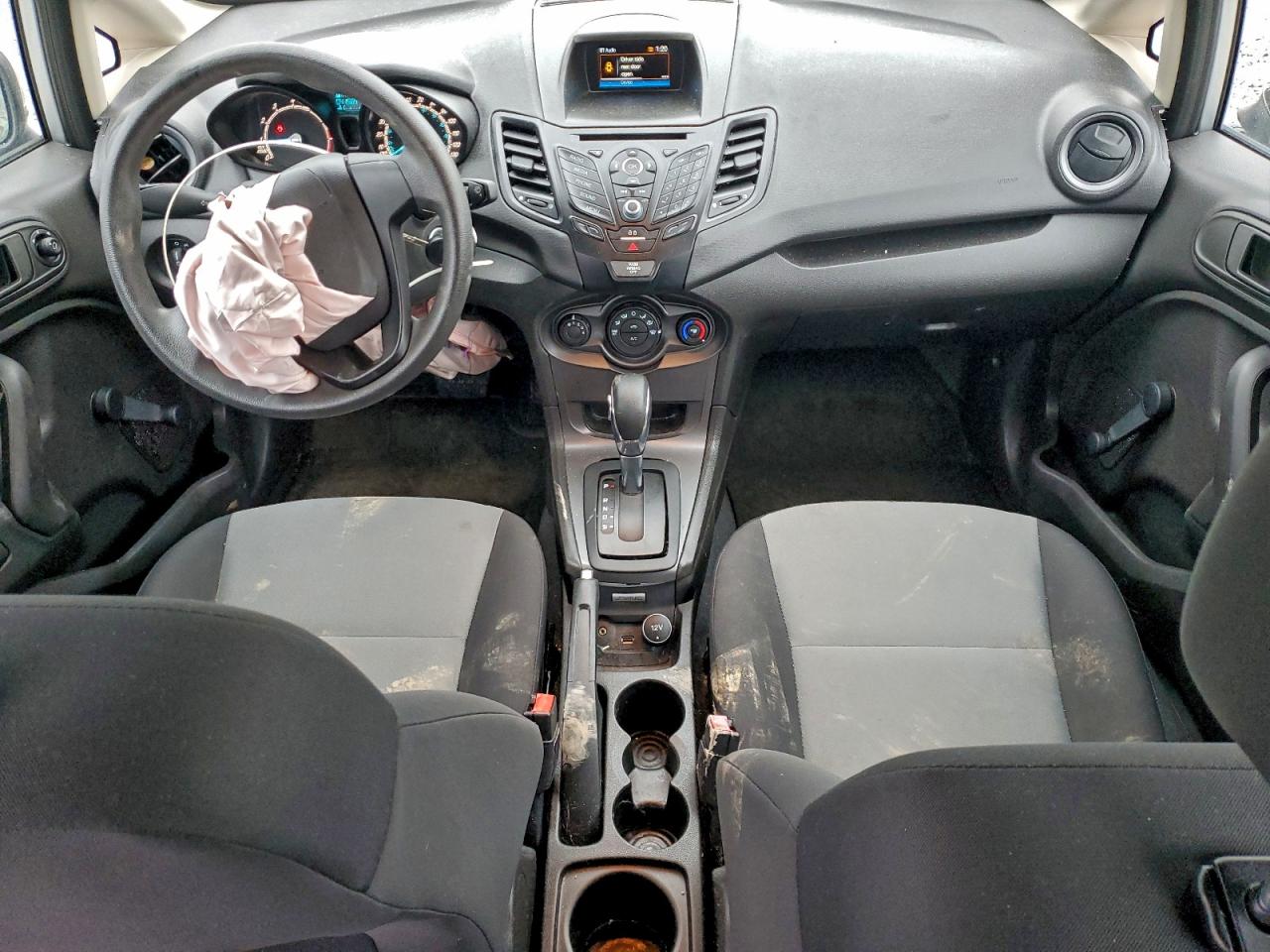 2018 FORD FIESTA S photo 8