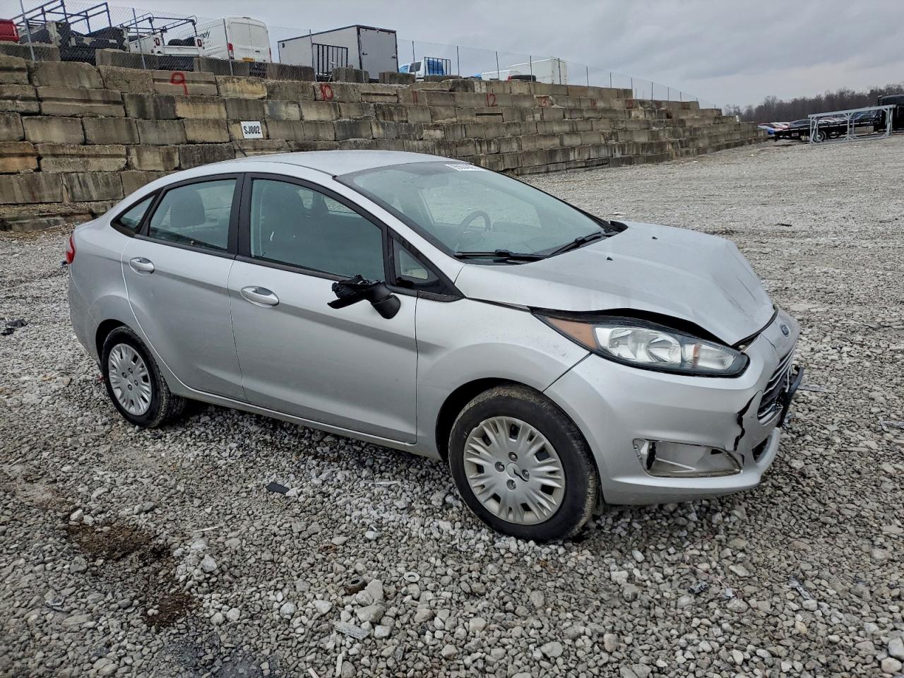 2018 FORD FIESTA S photo 4