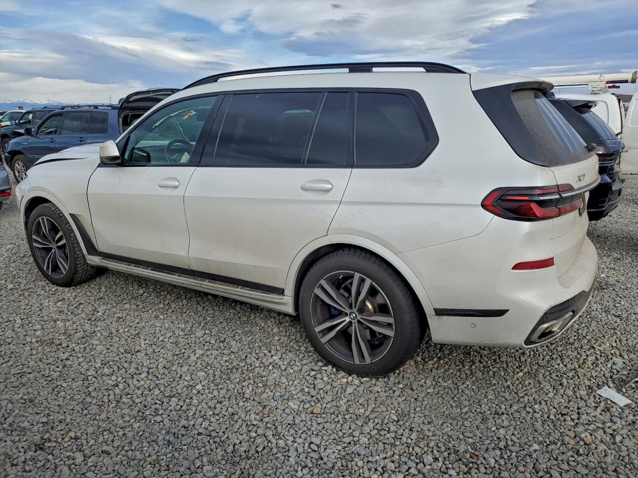 2023 BMW X7 XDRIVE40I photo 2