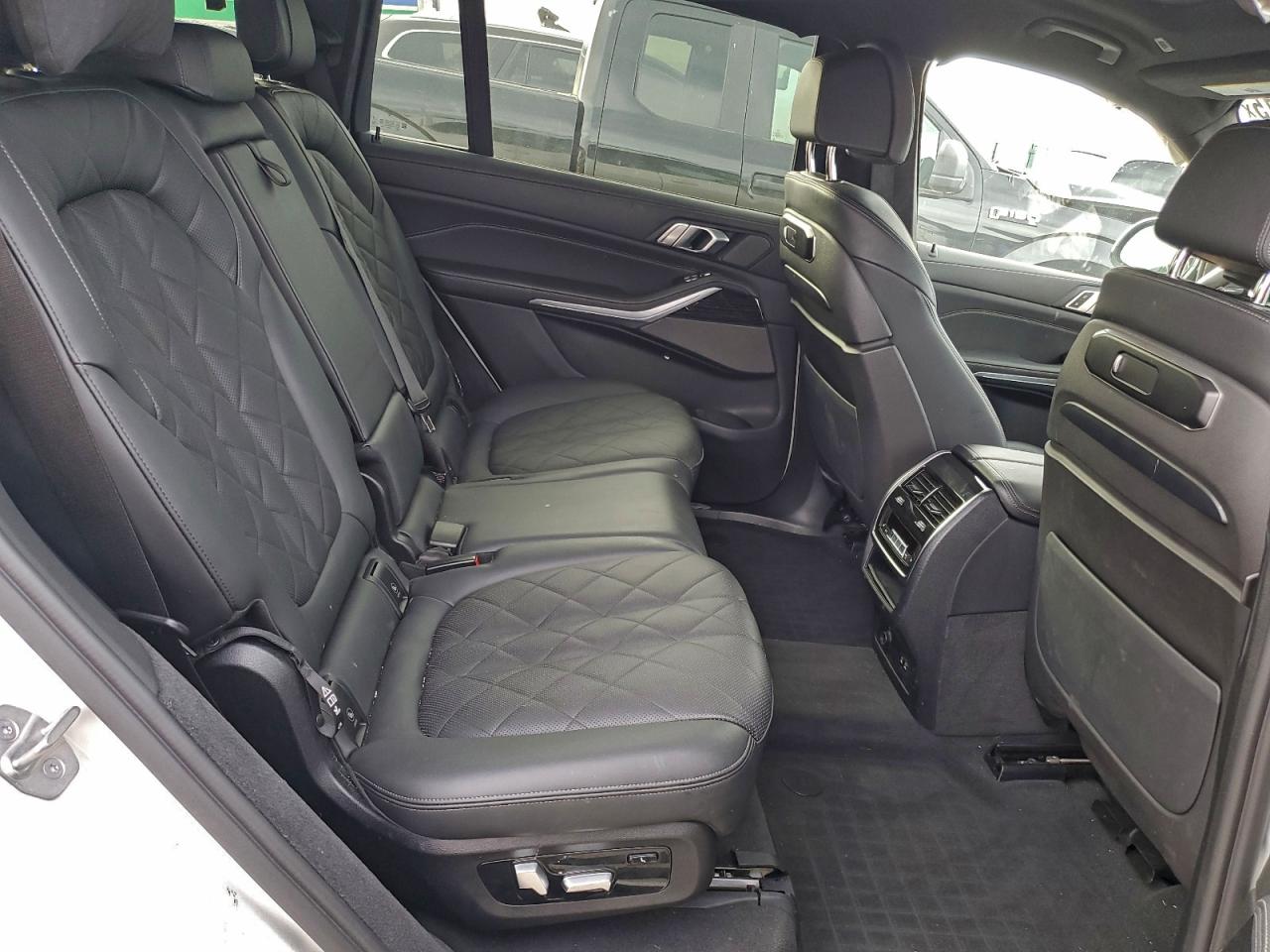 2023 BMW X7 XDRIVE40I photo 11