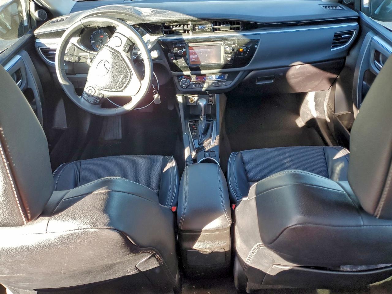 2016 TOYOTA COROLLA L photo 8