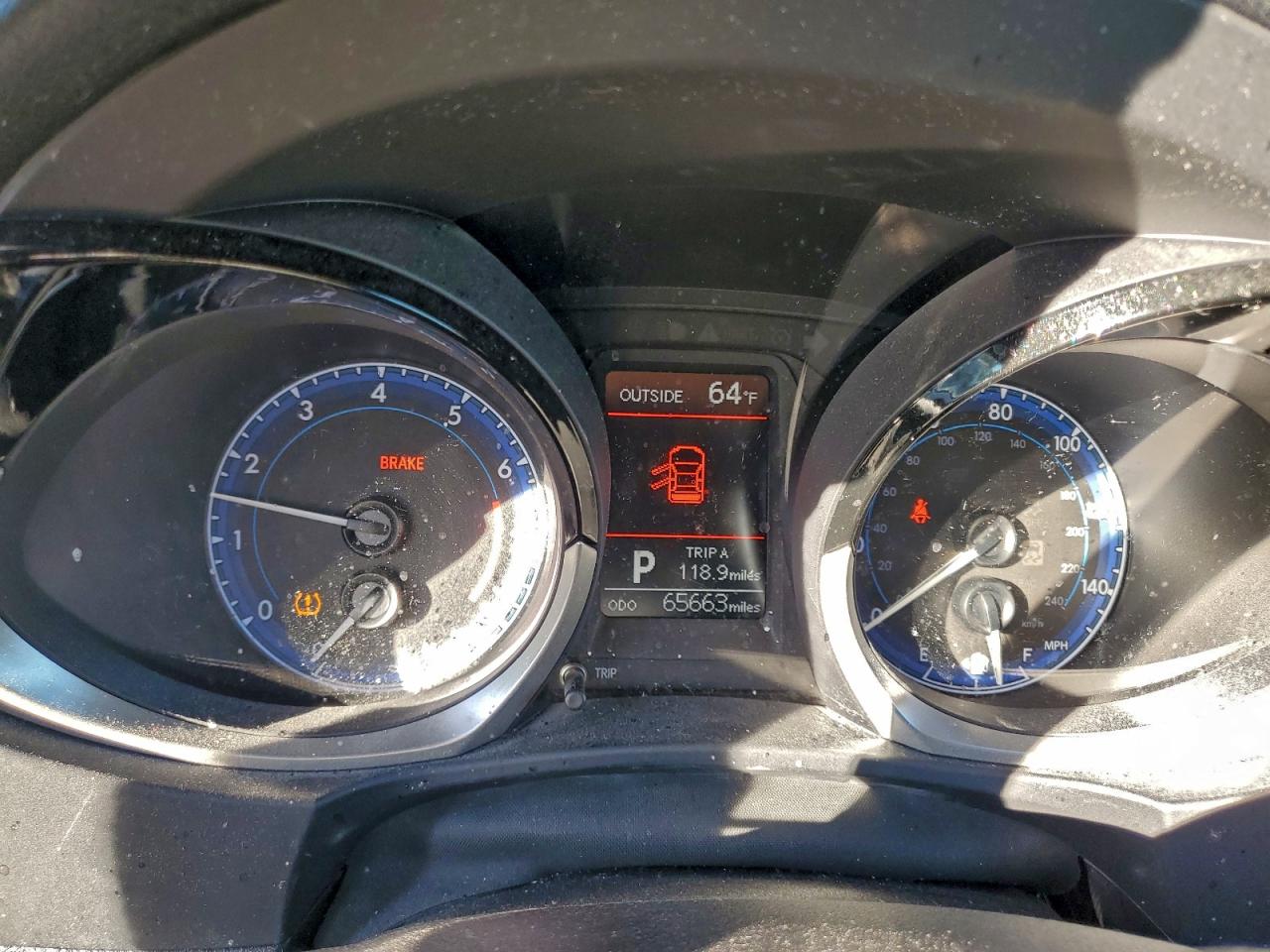 2016 TOYOTA COROLLA L photo 9
