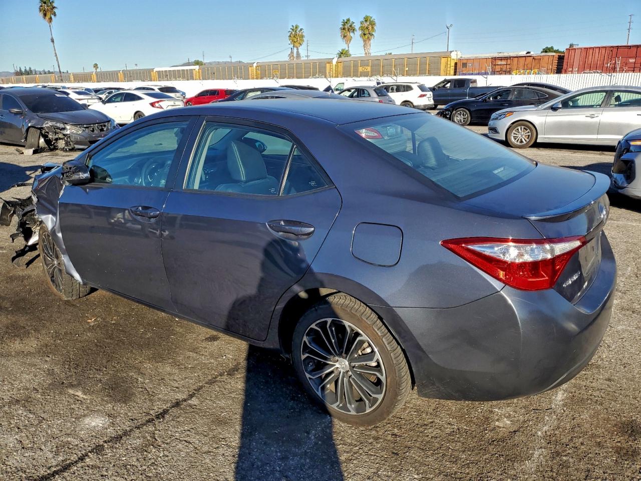 2016 TOYOTA COROLLA L photo 2