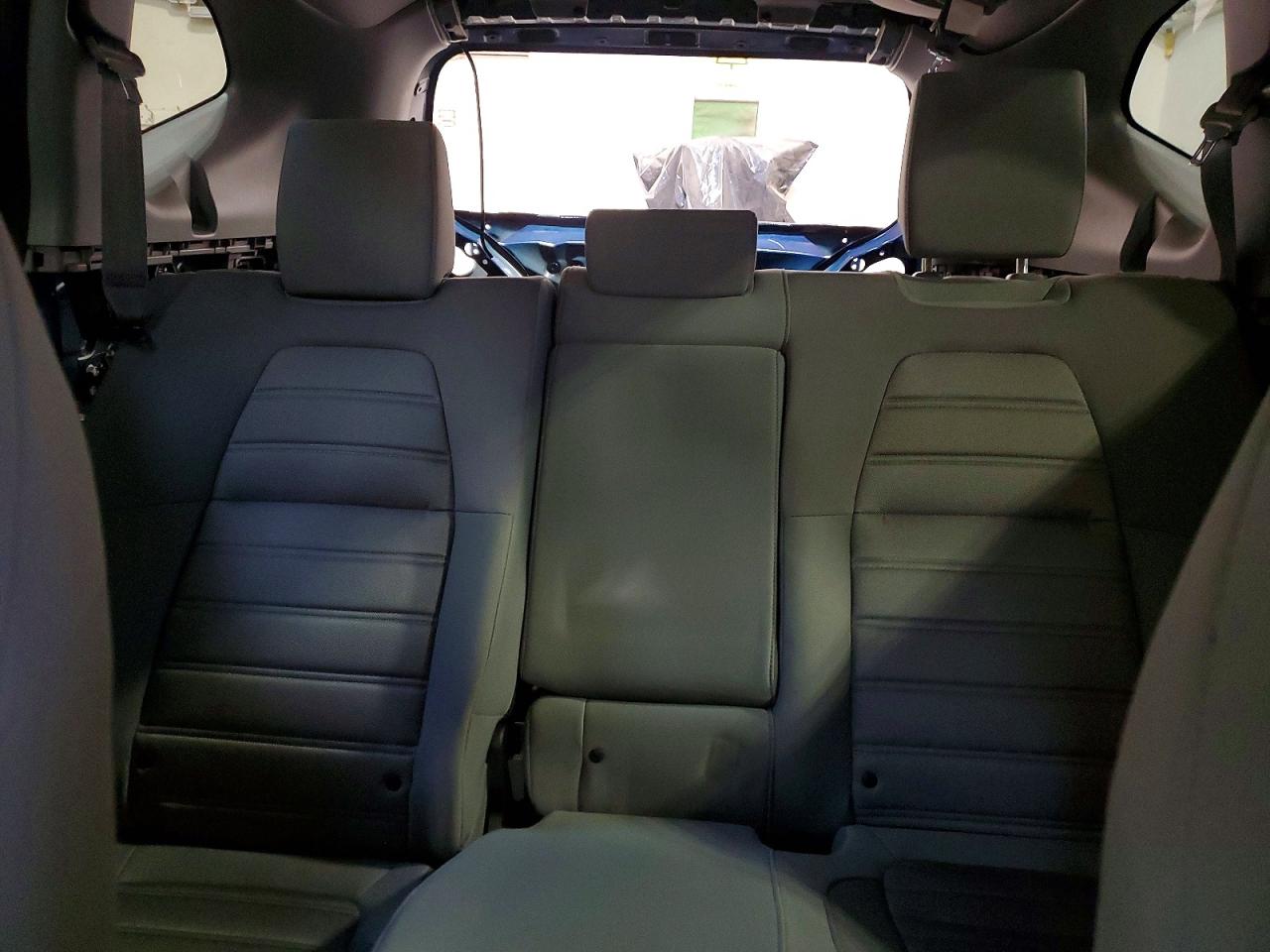 2017 HONDA CR-V LX photo 10