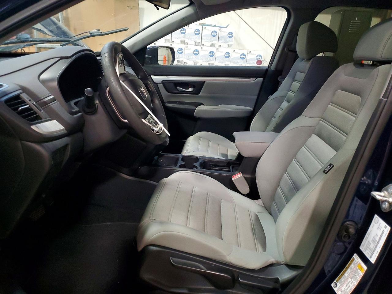 2017 HONDA CR-V LX photo 7