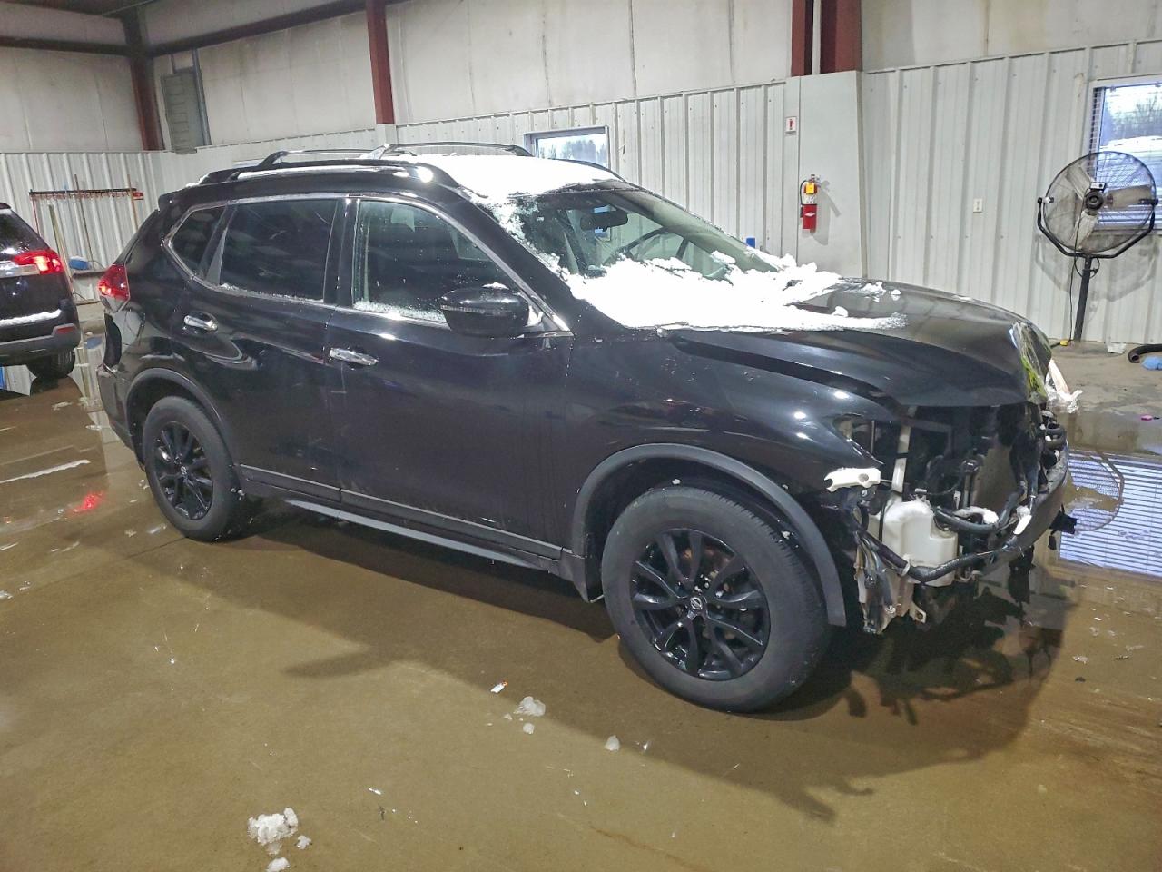 2018 NISSAN ROGUE SV photo 4