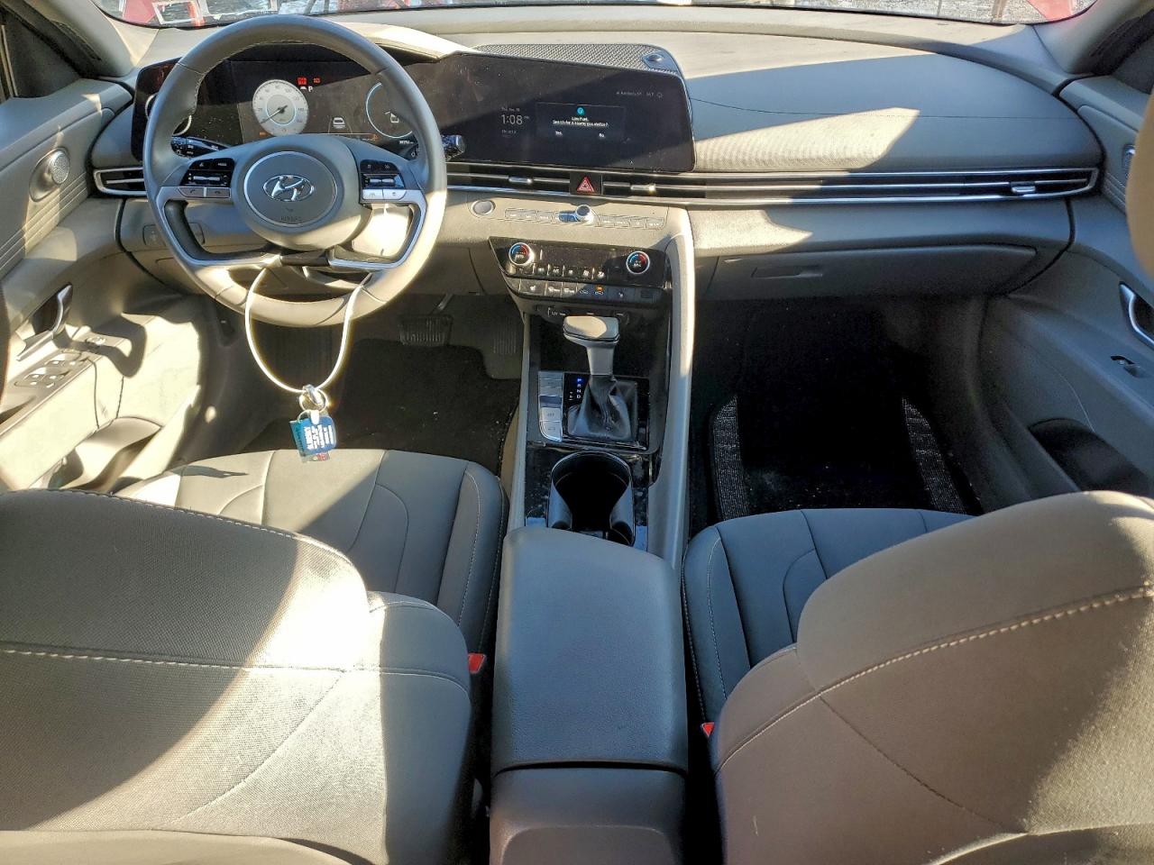 2023 HYUNDAI ELANTRA SEL photo 8