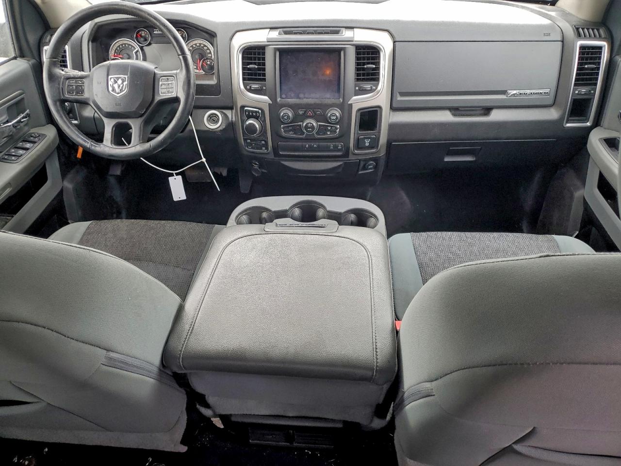 2019 RAM 1500 CLASSIC SLT photo 8