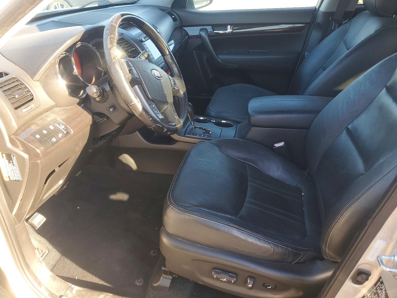 2012 KIA SORENTO SX photo 7