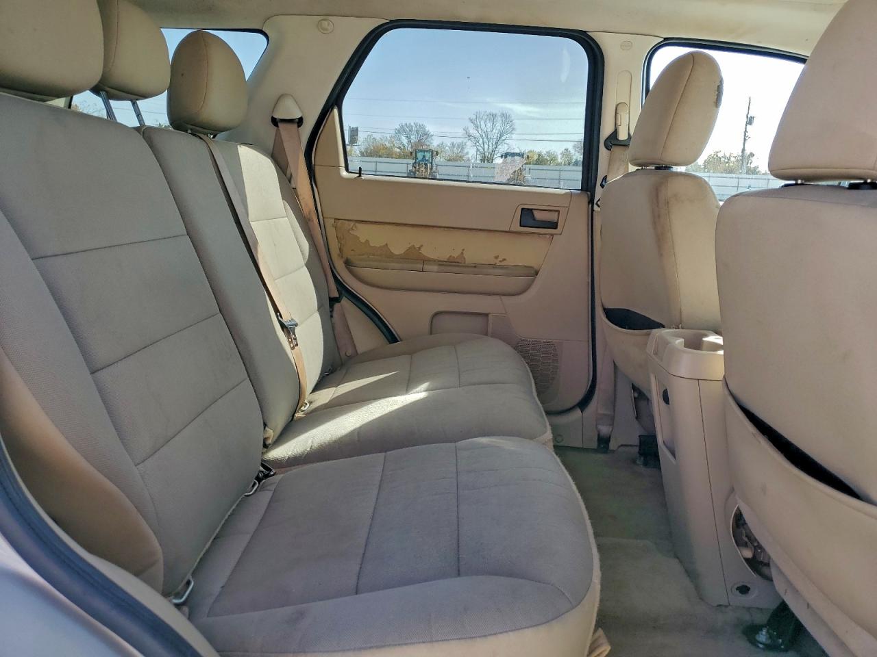 2011 FORD ESCAPE XLT photo 11