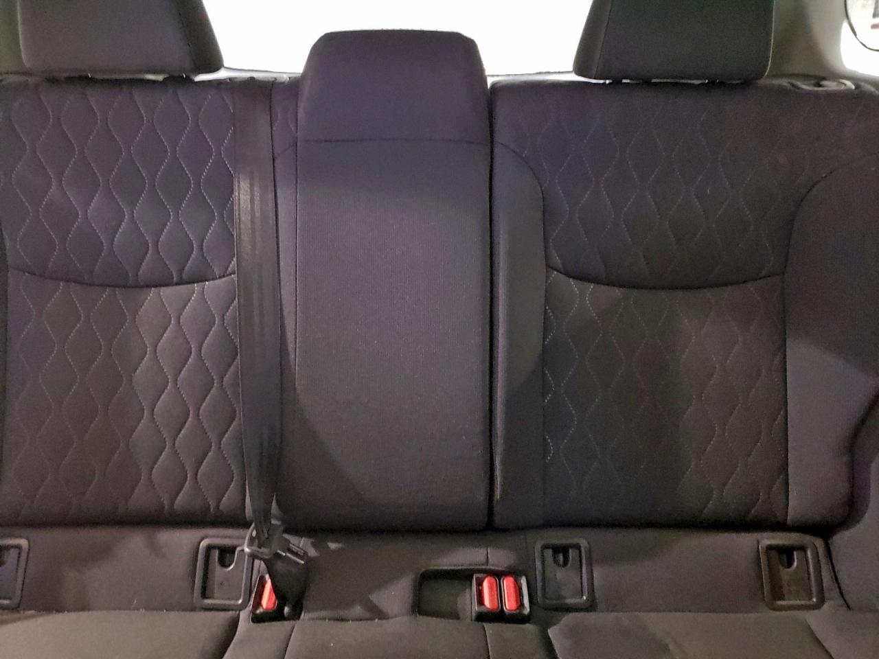 2024 TOYOTA COROLLA CROSS LE photo 10