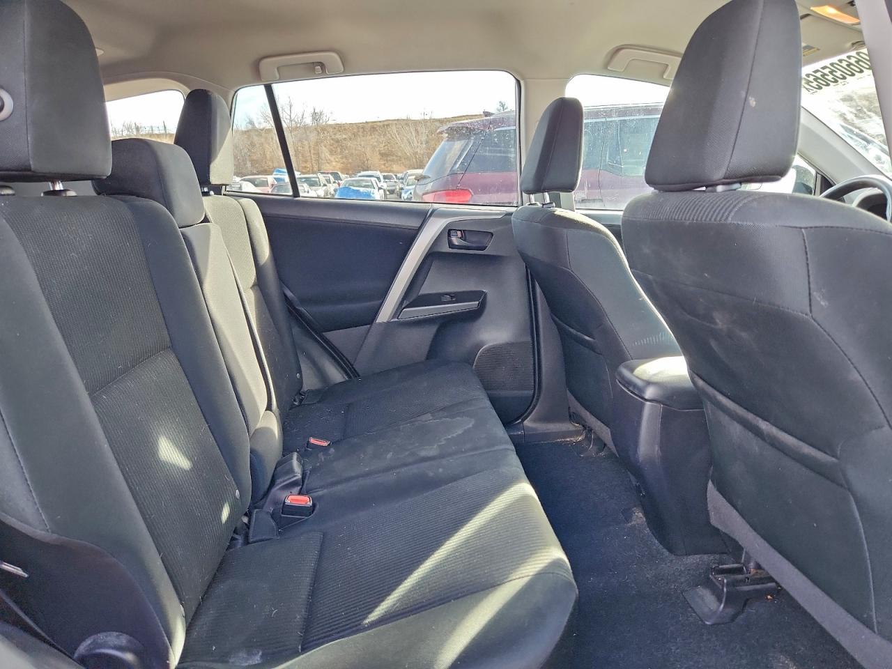 2018 TOYOTA RAV4 LE photo 11