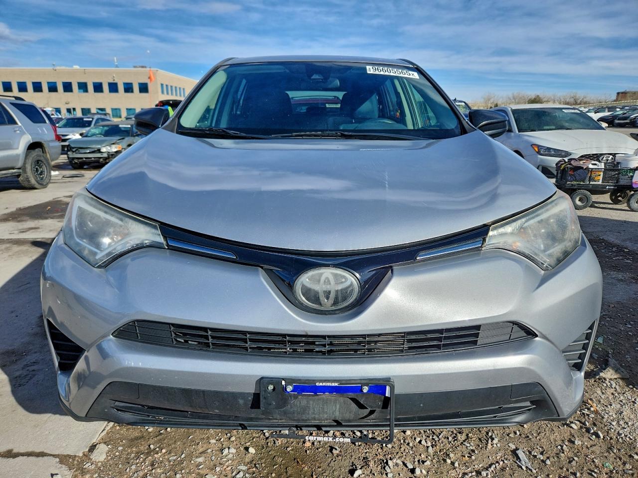 2018 TOYOTA RAV4 LE photo 5