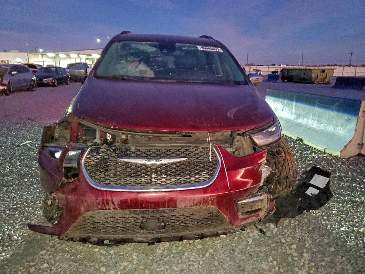 2023 CHRYSLER PACIFICA LIMITED photo 5