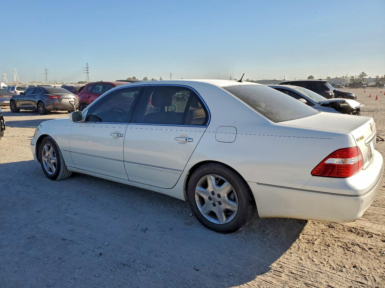2005 LEXUS LS 430 photo 2