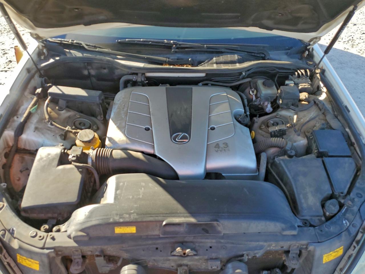 2005 LEXUS LS 430 photo 11