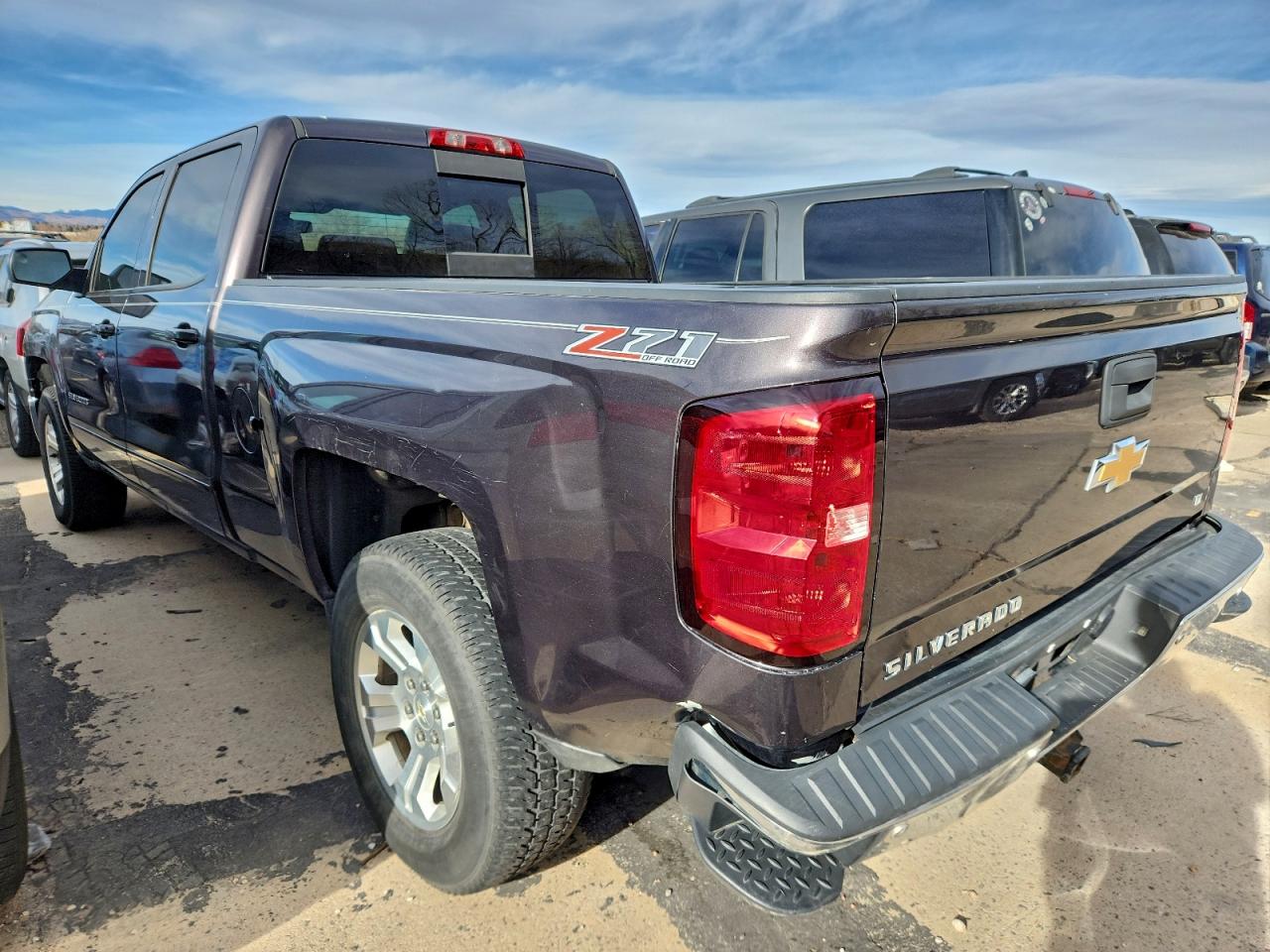 2015 CHEVROLET SILVERADO K1500 LT photo 2