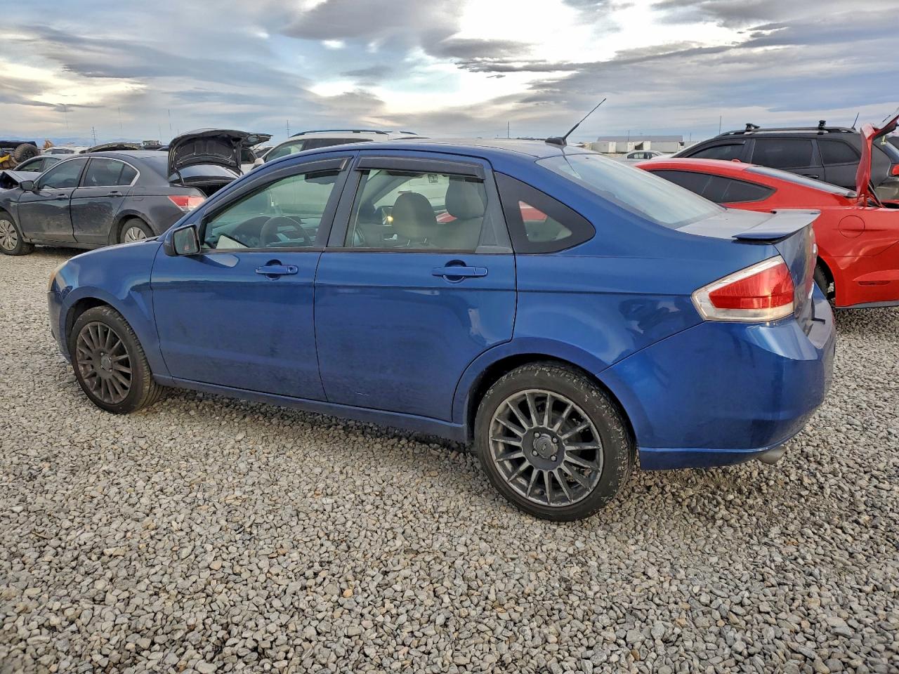 2009 FORD FOCUS SES photo 2