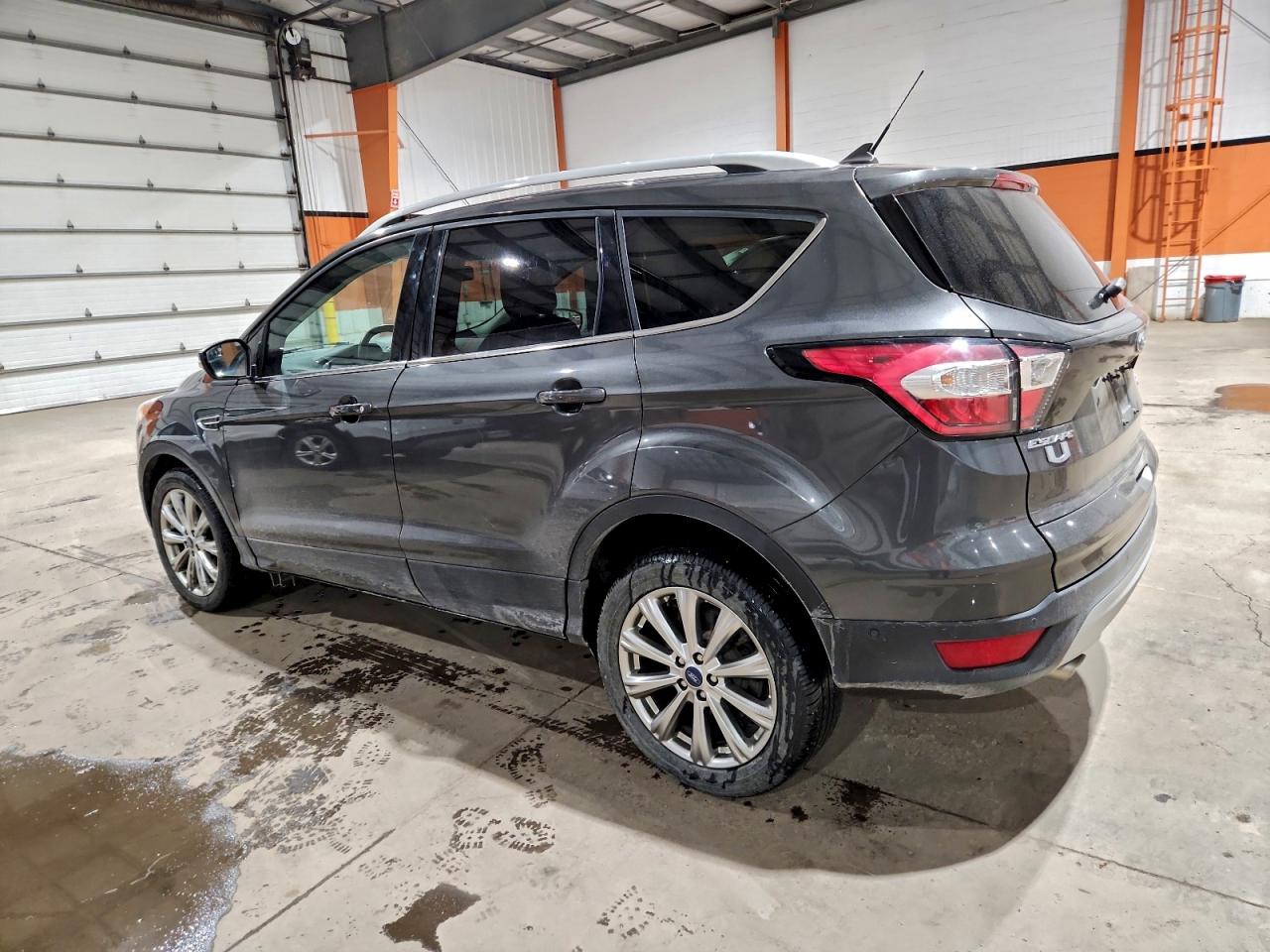 2018 FORD ESCAPE TITANIUM photo 2