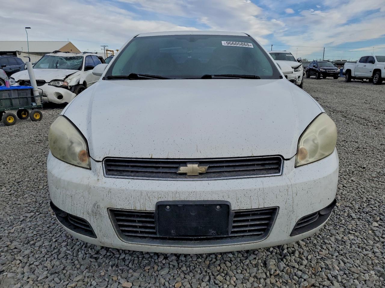 2010 CHEVROLET IMPALA LT photo 5