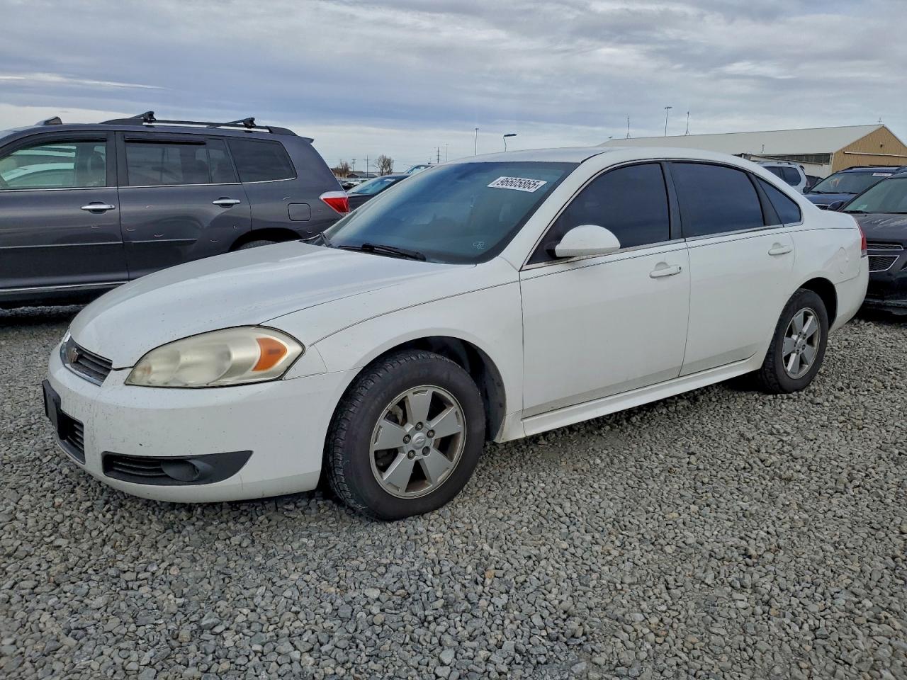 2010 CHEVROLET IMPALA LT — MINOR DENT/SCRATCHES damage — photo 1