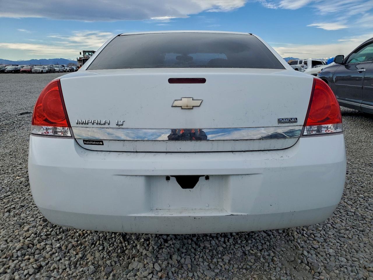 2010 CHEVROLET IMPALA LT photo 6