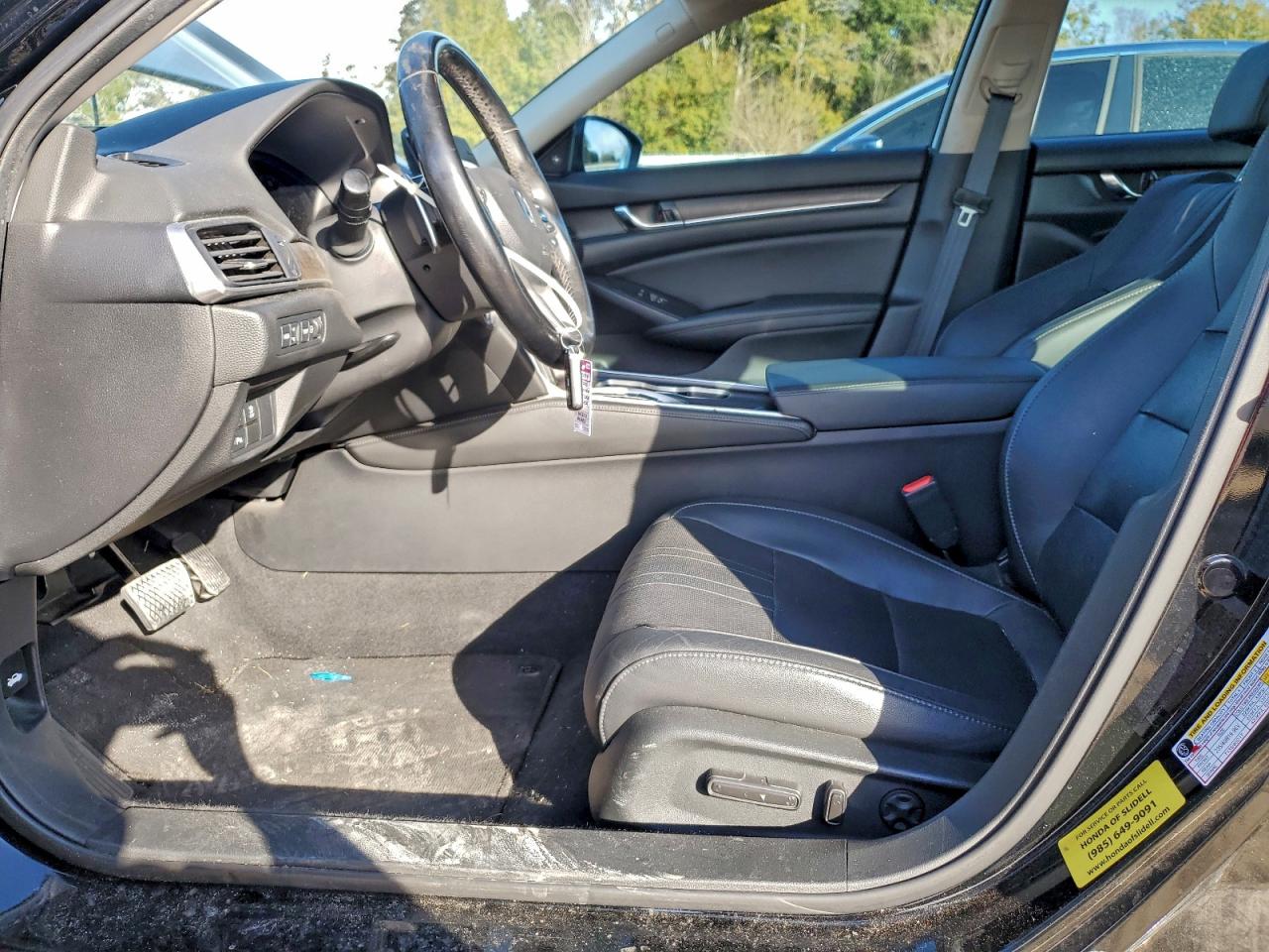 2020 HONDA ACCORD TOURING photo 7