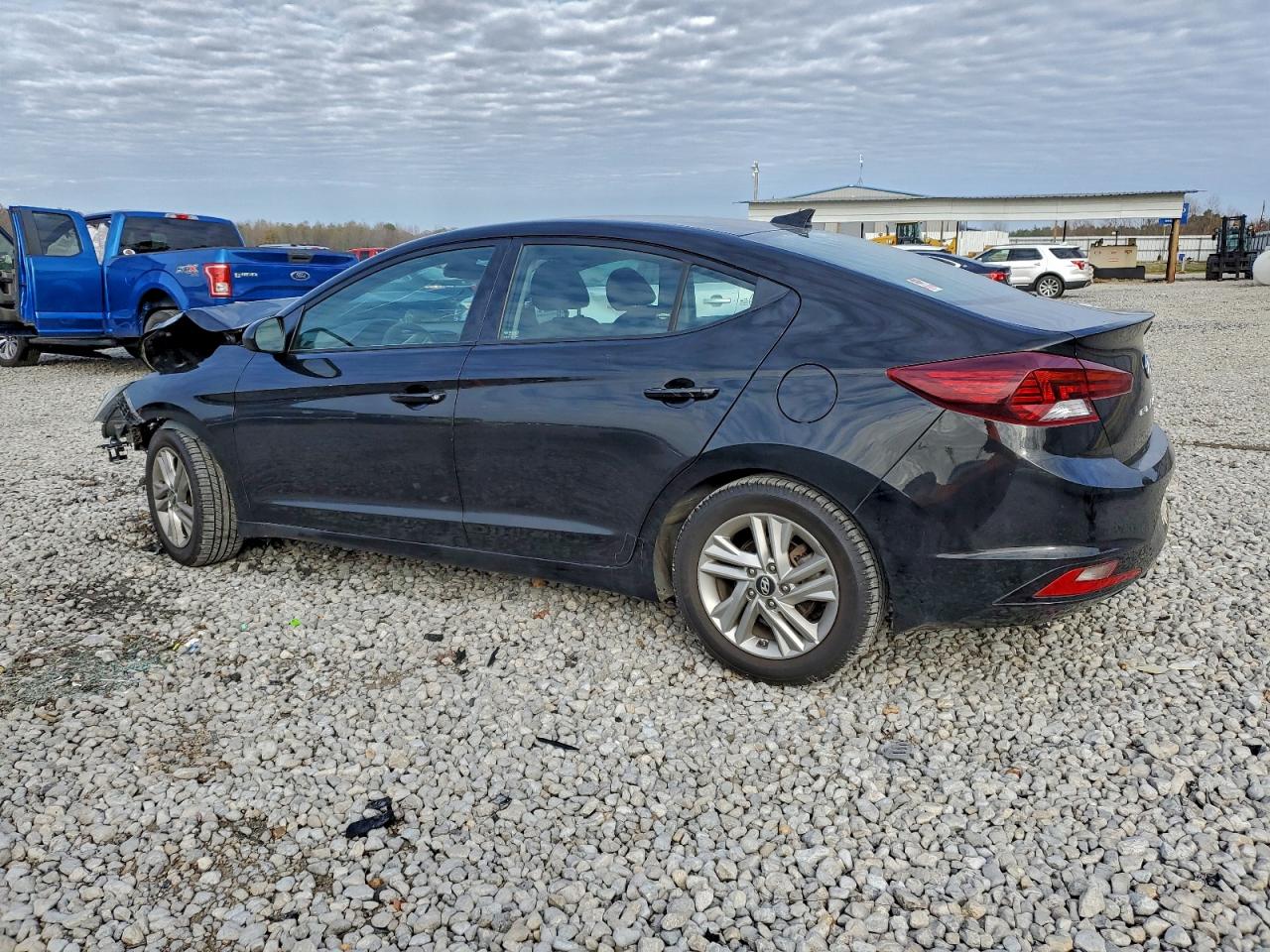 2019 HYUNDAI ELANTRA SEL photo 2
