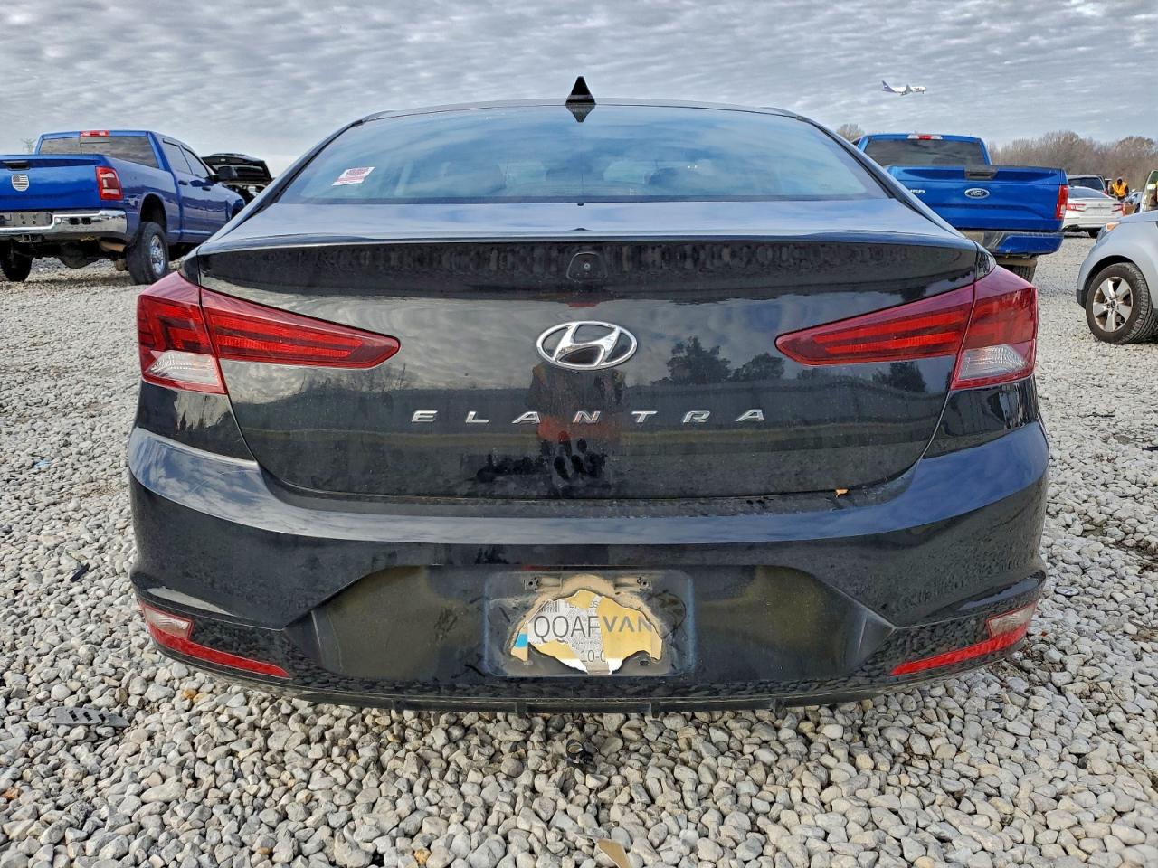 2019 HYUNDAI ELANTRA SEL photo 6