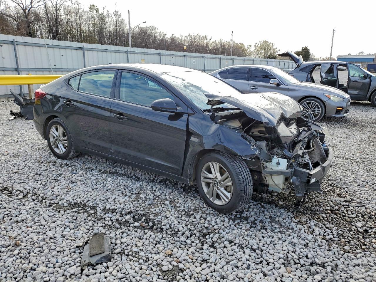 2019 HYUNDAI ELANTRA SEL photo 4