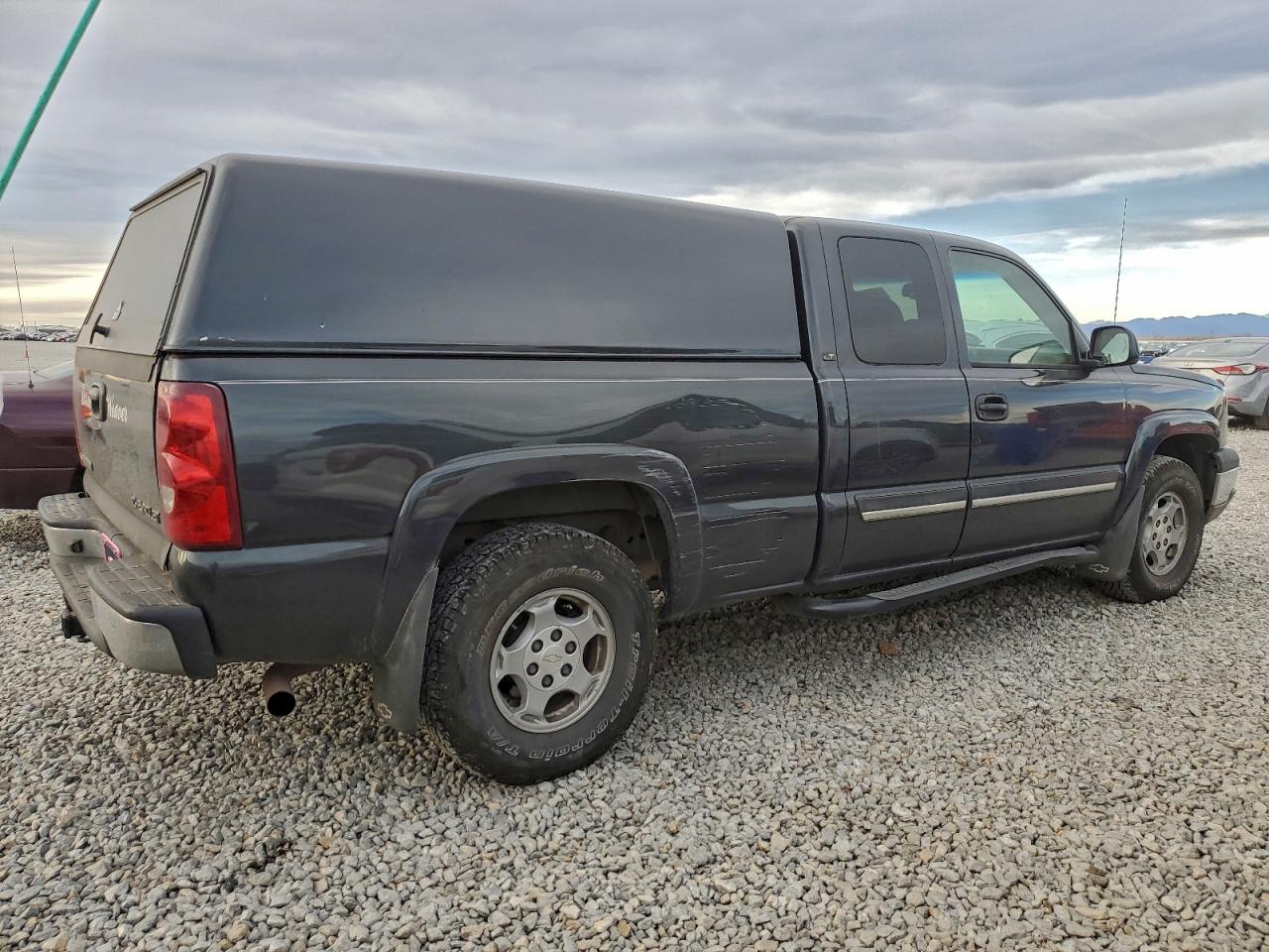 2003 CHEVROLET SILVERADO K1500 photo 3