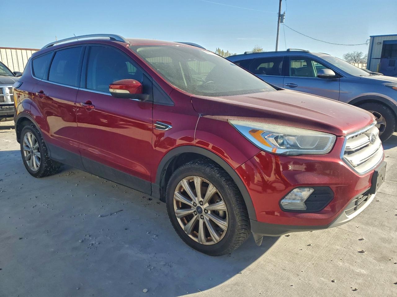2017 FORD ESCAPE TITANIUM photo 4