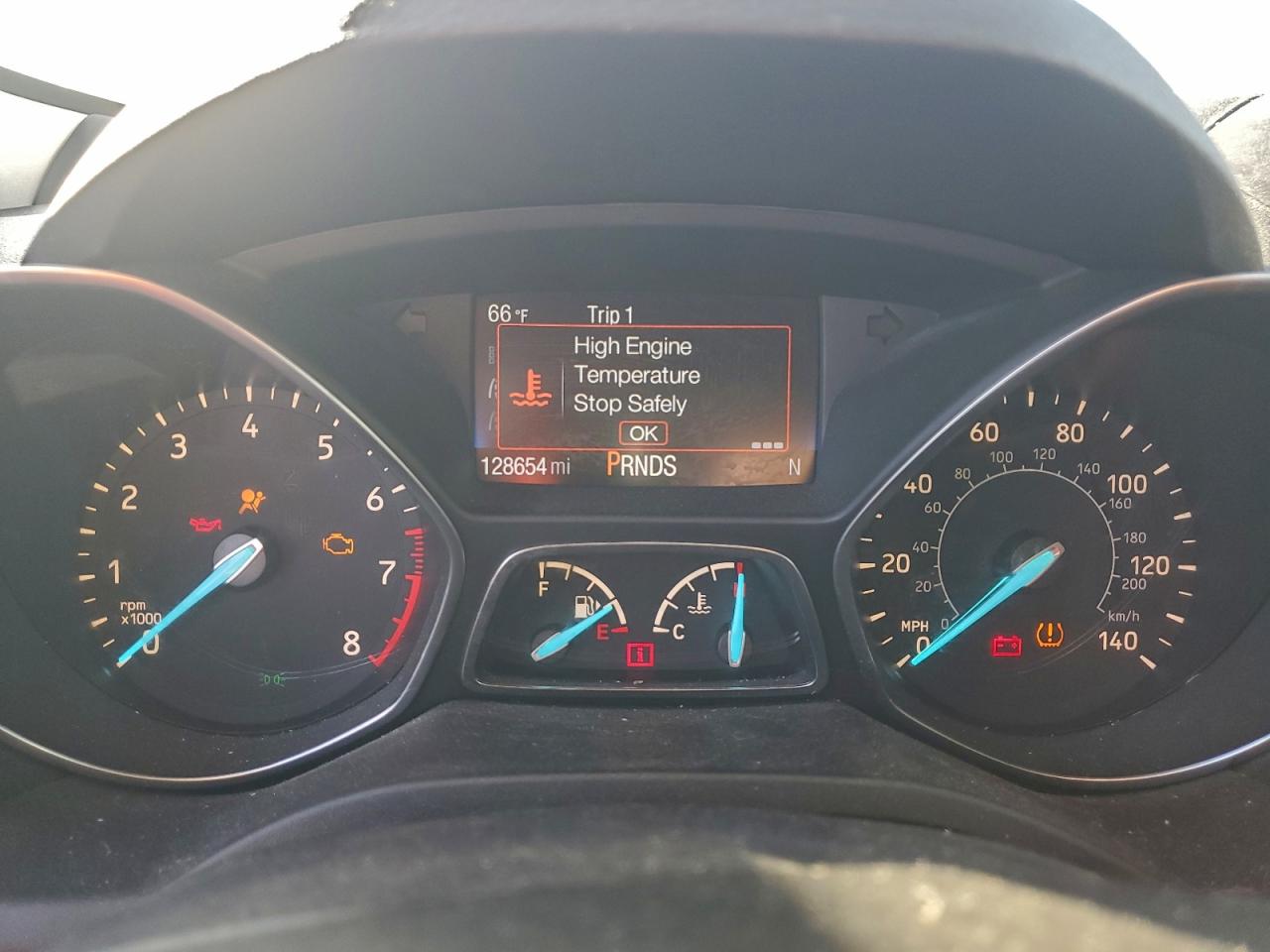 2017 FORD ESCAPE TITANIUM photo 9