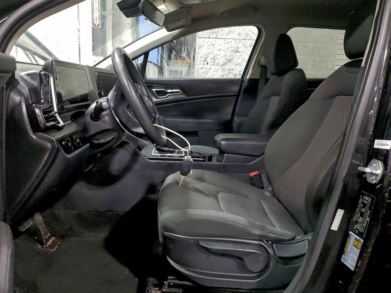 2023 KIA SPORTAGE LX photo 7