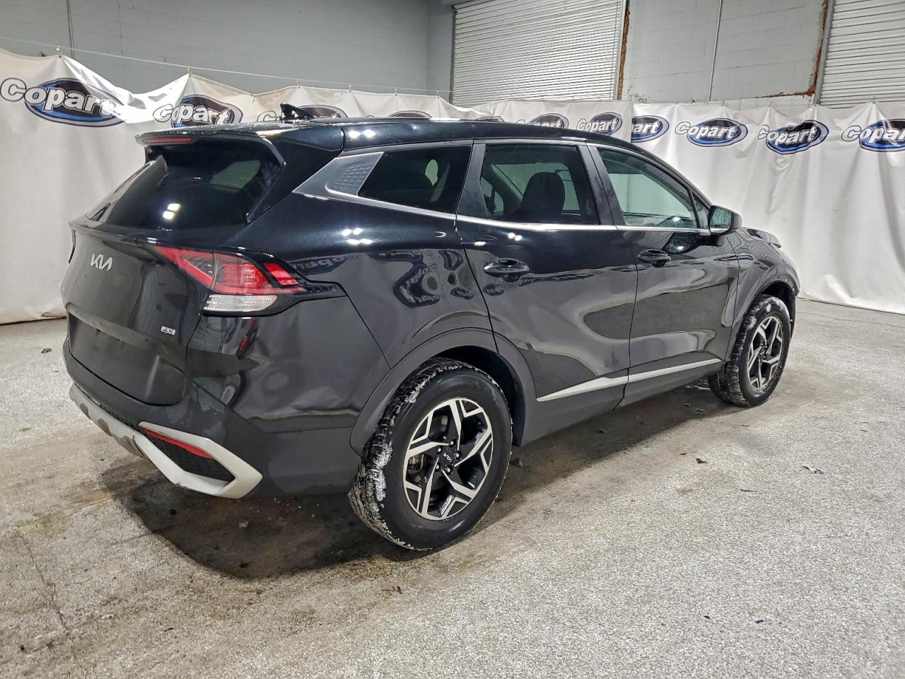 2023 KIA SPORTAGE LX photo 3