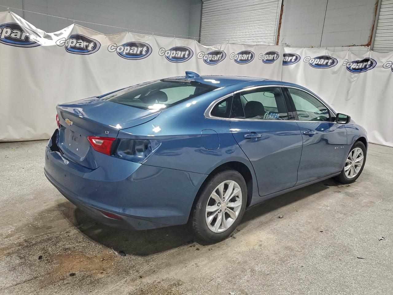 2024 CHEVROLET MALIBU LT photo 3