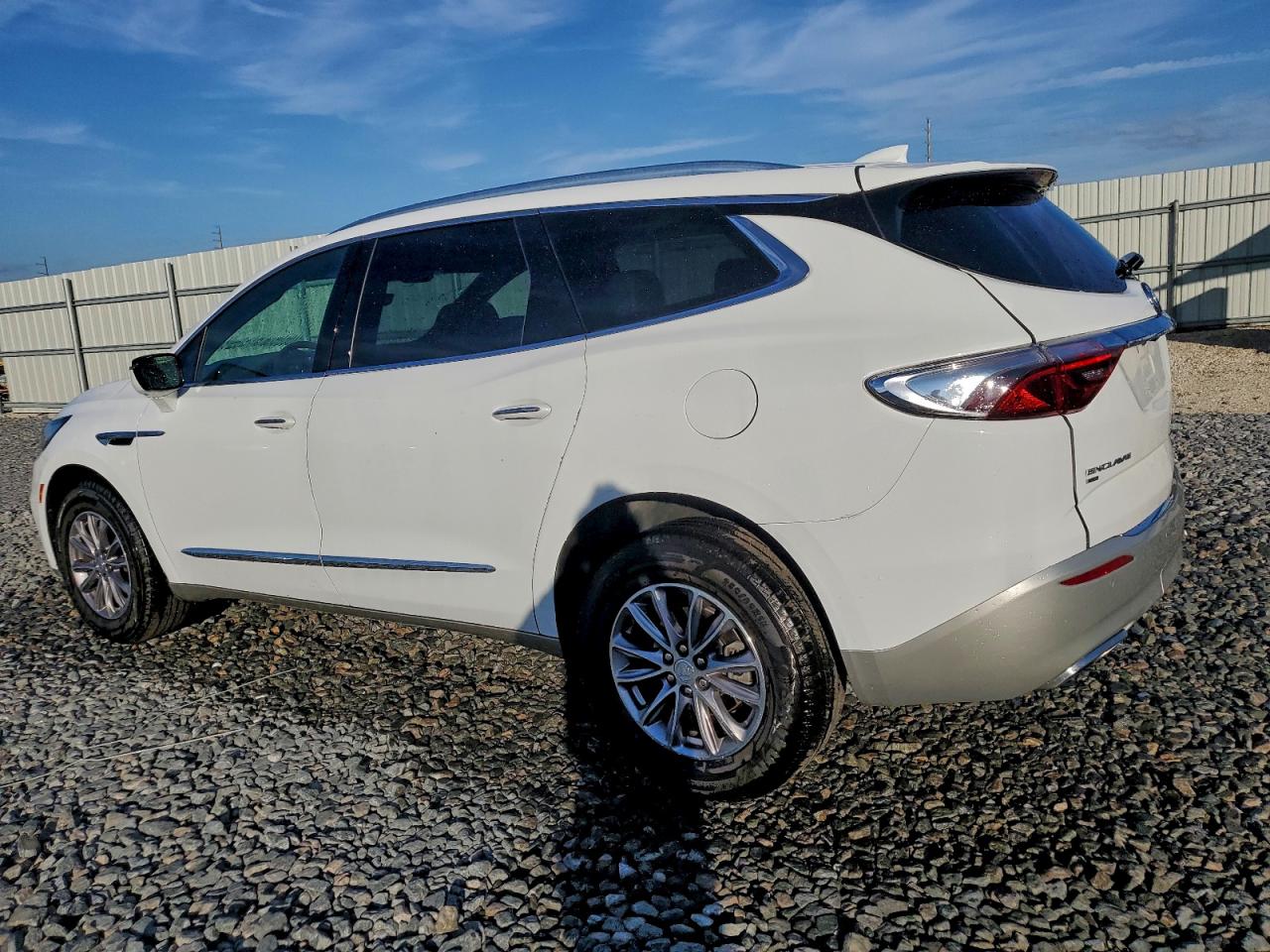 2022 BUICK ENCLAVE PREMIUM photo 2