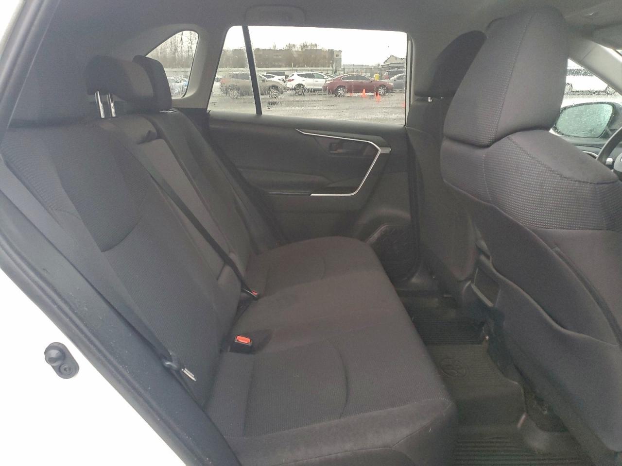 2019 TOYOTA RAV4 LE photo 11