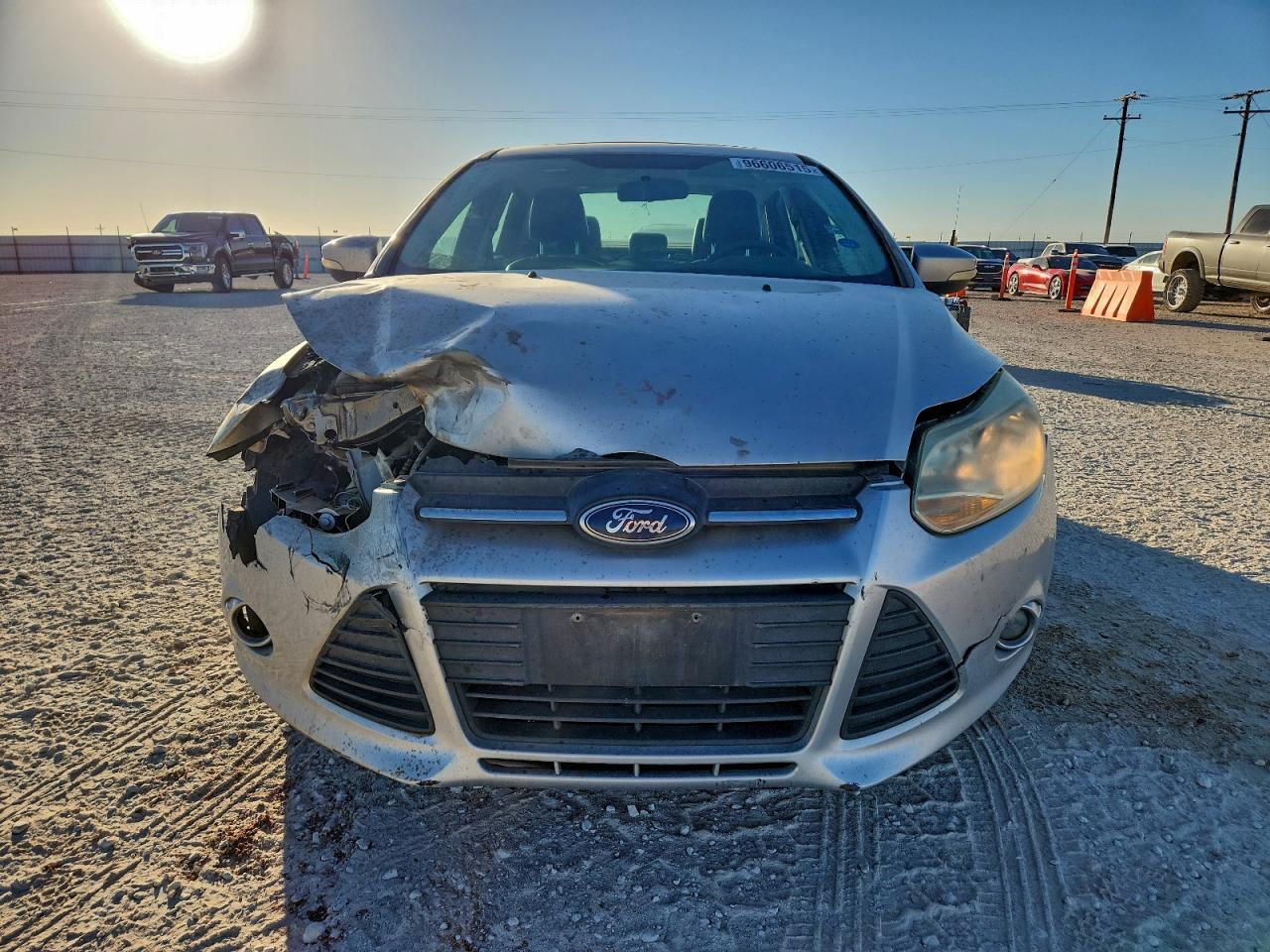 2014 FORD FOCUS SE photo 5