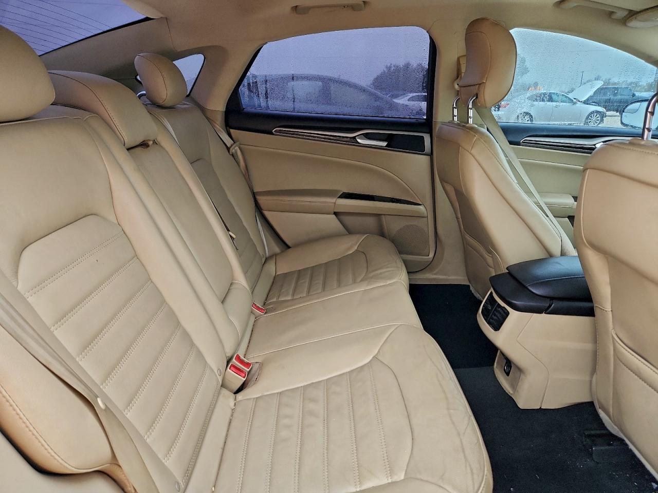 2013 FORD FUSION SE photo 10
