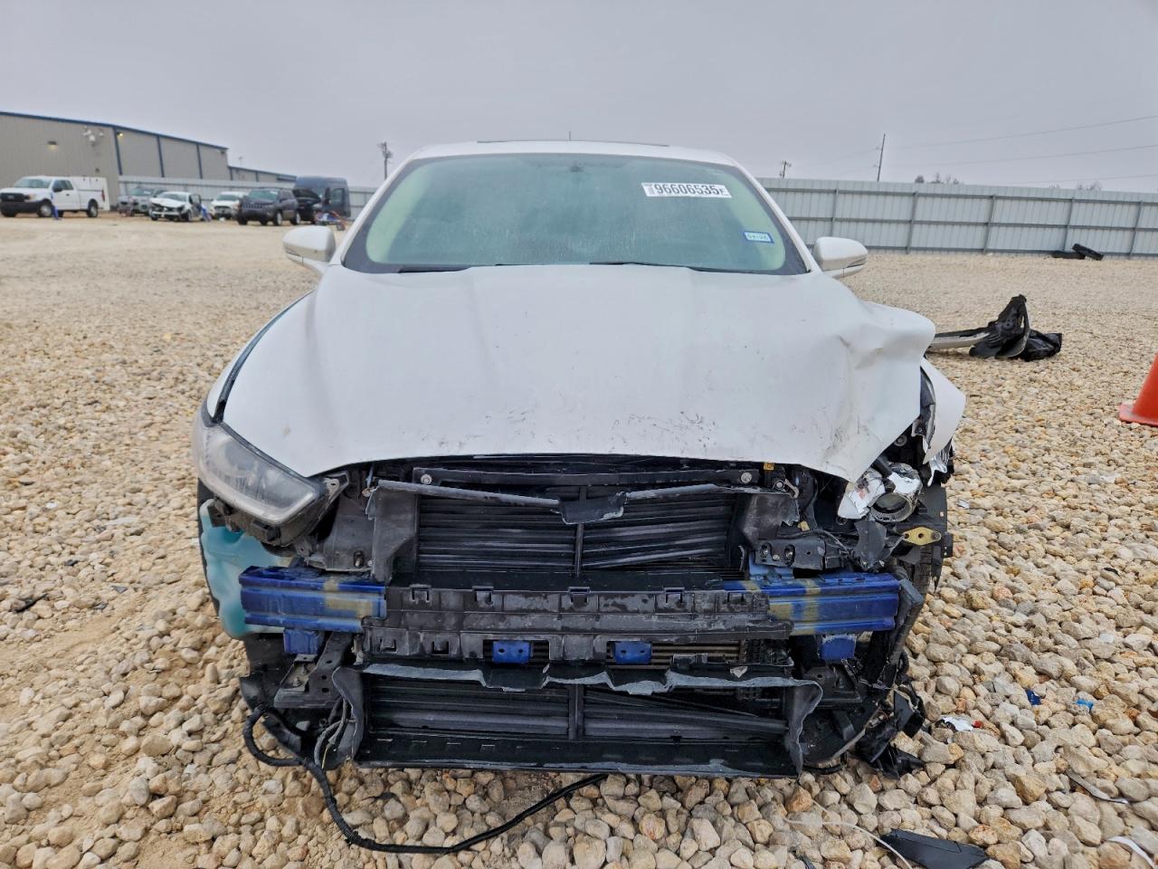 2013 FORD FUSION SE photo 5