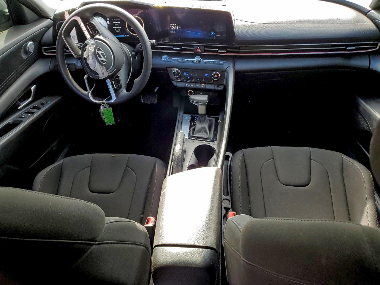 2024 HYUNDAI ELANTRA SEL photo 8