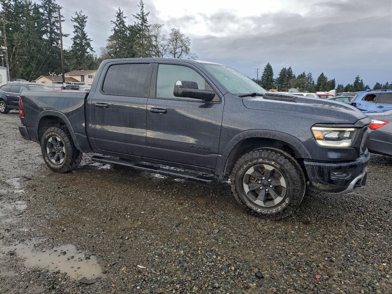 2019 RAM 1500 REBEL photo 4